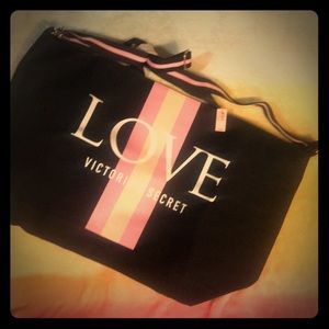 Victoria’s Secret tote NWT